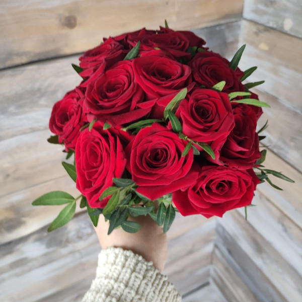 Роза любви - цветы с доставкой Ялта