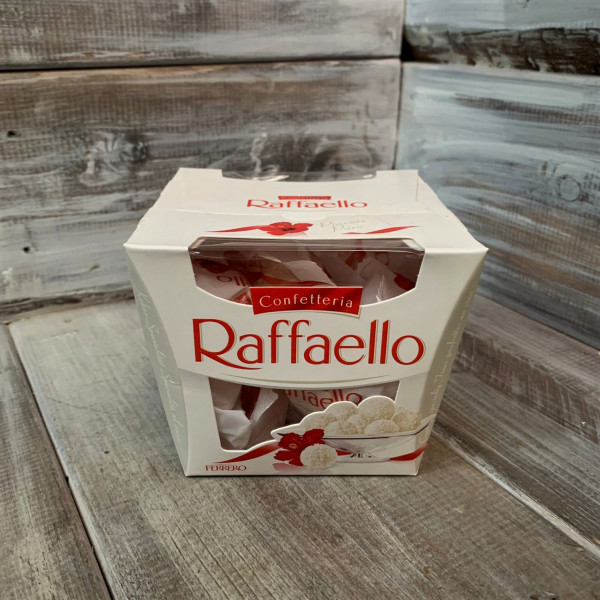Конфеты Raffaello - цветы с доставкой Ялта